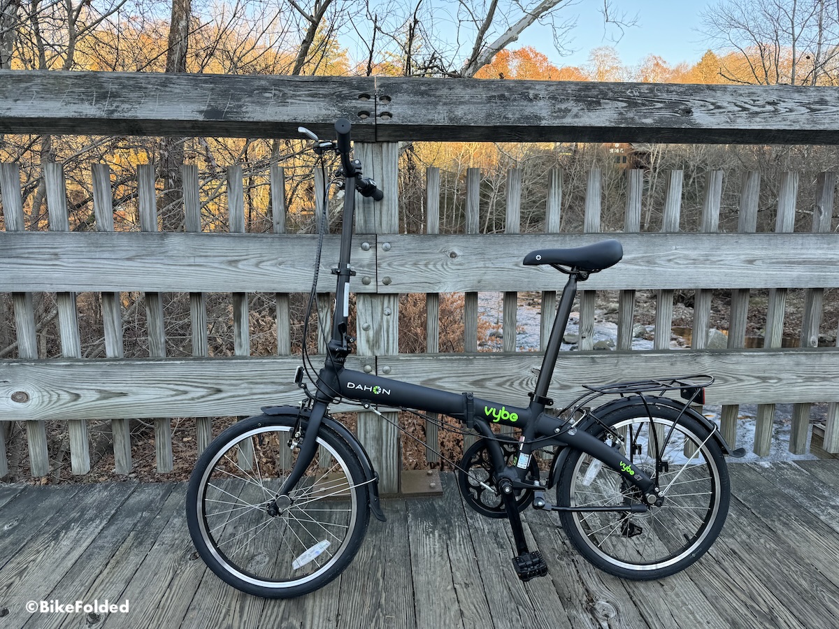 Dahon Vybe D7 Folding Bike Review The Ultimate Urban Bike BikeFolded